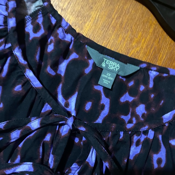 Terra & Sky Purple and Black Blouse - Picture 2 of 6